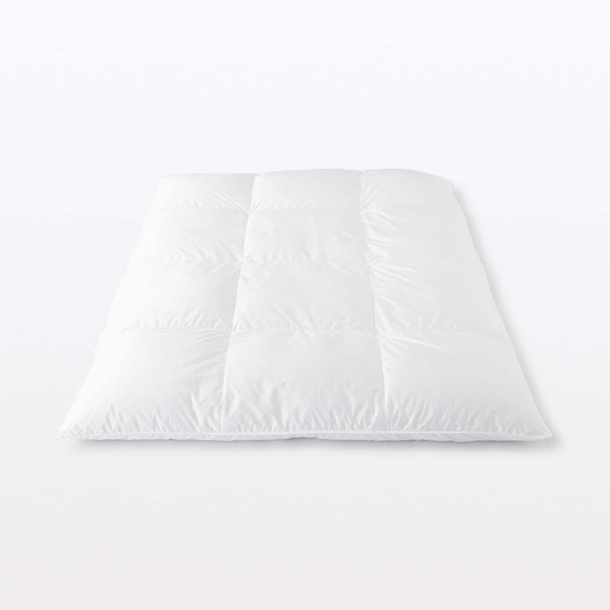 美品　無印良品　羽毛掛ふとん・二層式　クイーン　210x210cm 掛け布団 Amazon｜無印良品 防ダニ 羽毛掛ふとん・二層式／クイーン 210×210cm